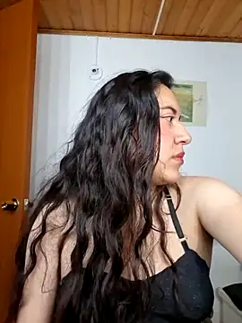 Emi chik online show from 03.12.26