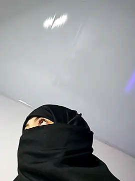 Sweet hot mia online show from 11.22.25