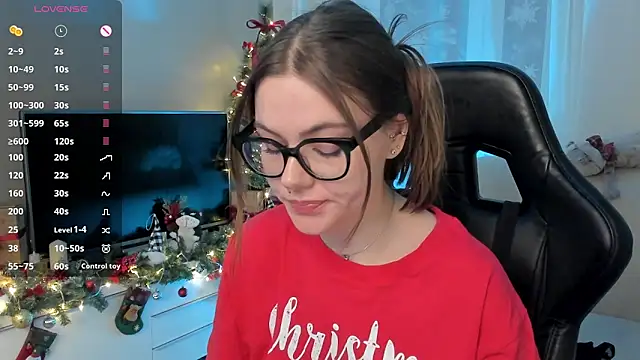 Snapshot of Marta_May_ chatting on 01.12.25 Marta May online show from 01.12.25