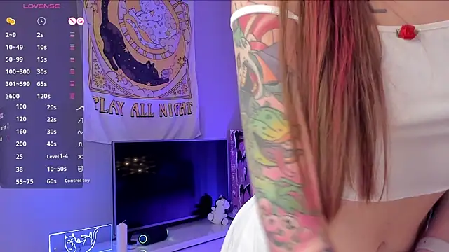 Snapshot of Marta_May_ chatting on 03.16.25 Marta May online show from 03.16.25