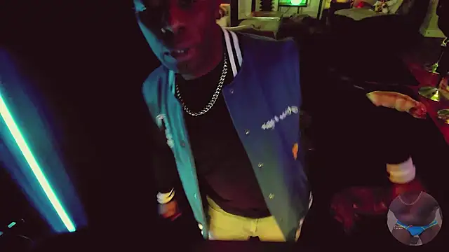 Pressure69mee online show from 02.26.25