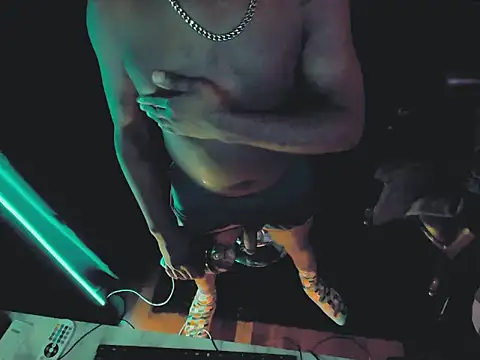 Pressure69mee online show from 02.27.25