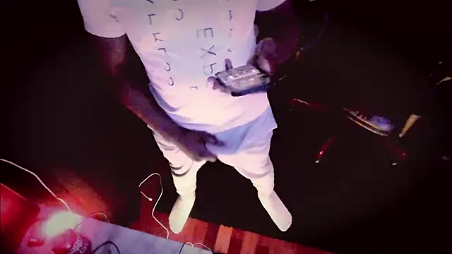 Pressure69mee online show from 03.15.25