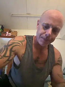 luv2masterb8247 online show from 12.13.24