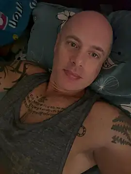 luv2masterb8247 online show from 12.18.24