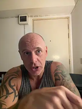 luv2masterb8247 online show from 12.21.24