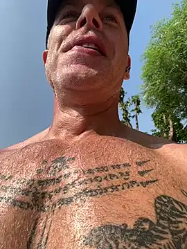 luv2masterb8247 online show from 01.25.25