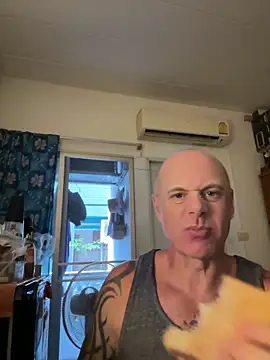 luv2masterb8247 online show from 01.27.25