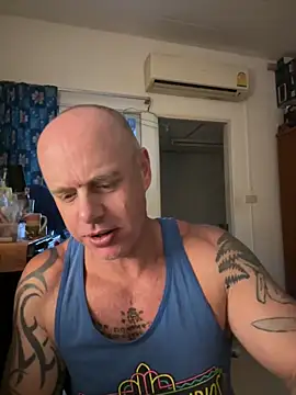 luv2masterb8247 online show from 02.05.25