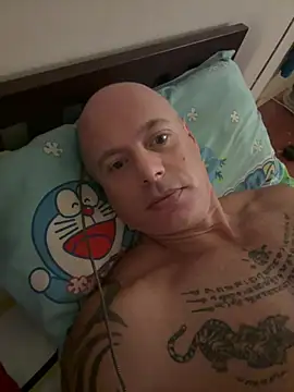 luv2masterb8247 online show from 02.11.25