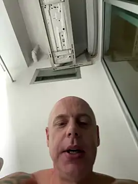 luv2masterb8247 online show from 02.25.25