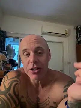 luv2masterb8247 online show from 03.04.25