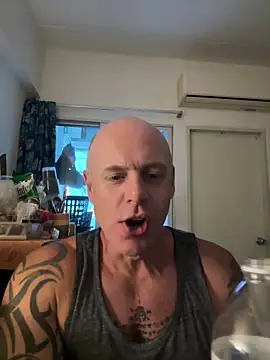 luv2masterb8247 online show from 03.10.25