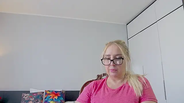 MariaRichi  online show from 02.20.25