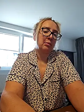 MariaRichi  online show from 03.04.25