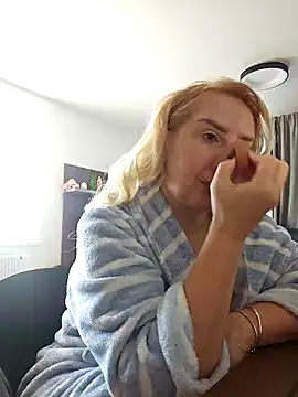 MariaRichi  online show from 03.06.25