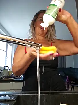 MariaRichi  online show from 10.12.25