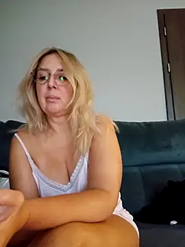 MariaRichi  online show from 11.25.25