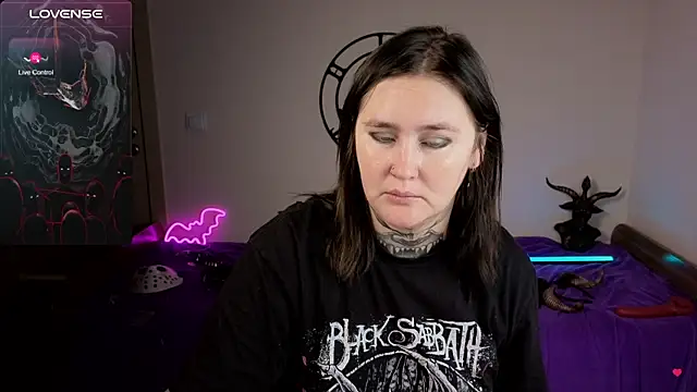 Emmybrightj  online show from 12.19.25