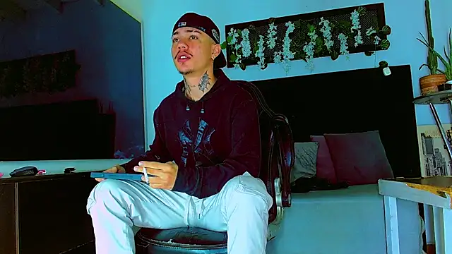 HannibalLester online show from 04.08.26