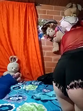 Snapshot of Rachhelle__ chatting on 02.12.25 Rachhelle online show from 02.12.25