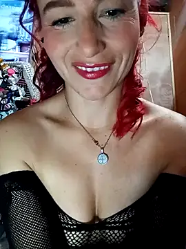 Snapshot of Rachhelle__ chatting on 02.20.25 Rachhelle online show from 02.20.25