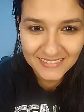 Snapshot of elena_jonees chatting on 12.24.24 elena jonees online show from 12.24.24