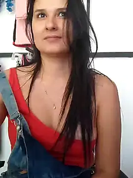 Snapshot of elena_jonees chatting on 01.24.25 elena jonees online show from 01.24.25