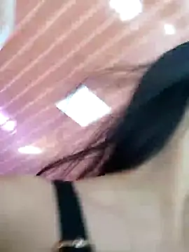 Snapshot of elena_jonees chatting on 02.06.25 elena jonees online show from 02.06.25