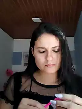 Snapshot of elena_jonees chatting on 02.11.25 elena jonees online show from 02.11.25