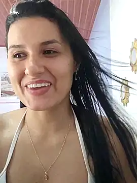 Snapshot of elena_jonees chatting on 02.24.25 elena jonees online show from 02.24.25