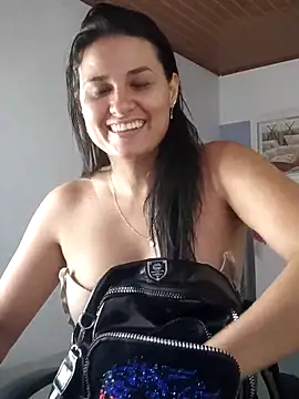 Snapshot of elena_jonees chatting on 03.14.25 elena jonees online show from 03.14.25