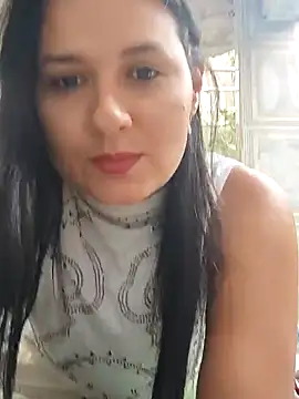 Snapshot of elena_jonees chatting on 10.11.25 elena jonees online show from 10.11.25