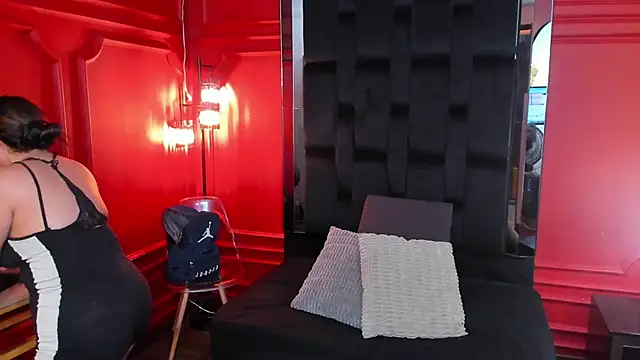 Snapshot of nathalie_rossel chatting on 02.22.25 nathalie rossel online show from 02.22.25