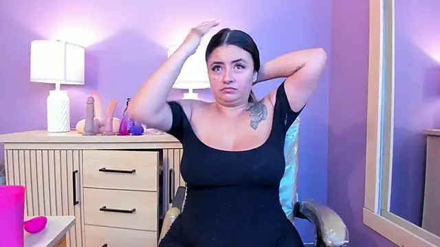 Snapshot of nathalie_rossel chatting on 12.20.25 nathalie rossel online show from 12.20.25