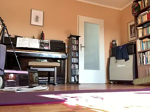 Snapshot of Bula94193 chatting on 04.15.26 Bula94193 online show from 04.15.26