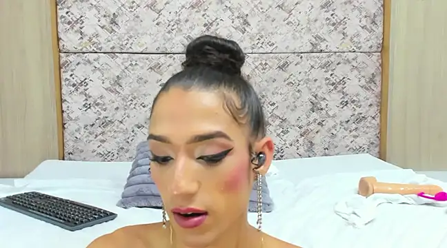 sweet amalia4 online show from 12.31.24