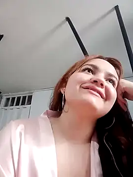 Snapshot of Naiara_Sex_ chatting on 12.10.24 Naiara Sex online show from 12.10.24