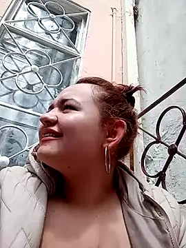 Snapshot of Naiara_Sex_ chatting on 12.24.24 Naiara Sex online show from 12.24.24