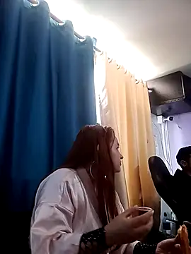 Snapshot of Naiara_Sex_ chatting on 03.08.25 Naiara Sex online show from 03.08.25