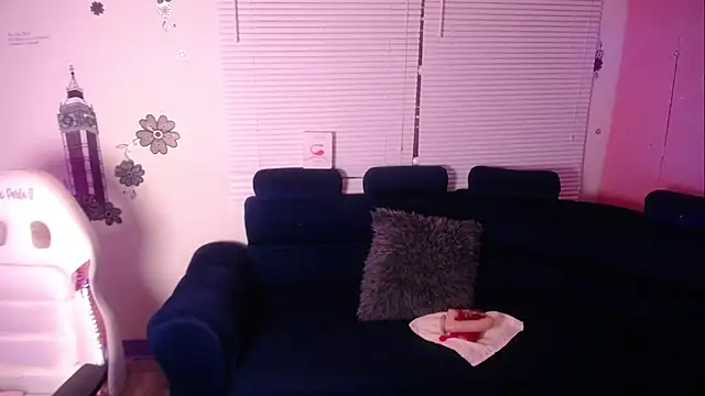 Snapshot of Naiara_Sex_ chatting on 03.14.25 Naiara Sex online show from 03.14.25