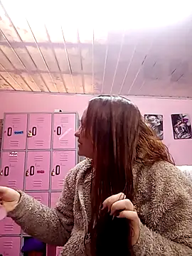 Snapshot of Naiara_Sex_ chatting on 03.22.25 Naiara Sex online show from 03.22.25