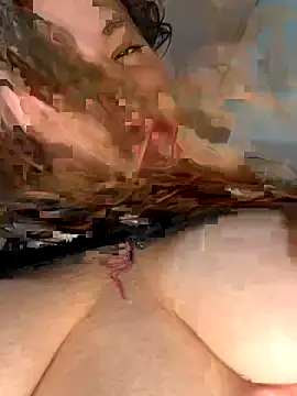 Snapshot of Naiara_Sex_ chatting on 11.05.25 Naiara Sex online show from 11.05.25