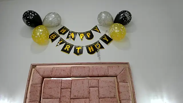 zoee lovv online show from 12.21.24