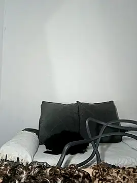 Snapshot of annybarros21 chatting on 09.26.25 annybarros21 online show from 09.26.25