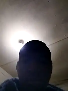 Snapshot of zipeqengeshe21 chatting on 09.18.25 zipeqengeshe21 online show from 09.18.25