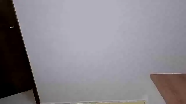 Snapshot of asiajustin11 chatting on 12.25.24 asiajustin11 online show from 12.25.24