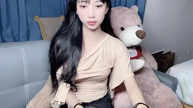 Lili-2 online show from 10.14.25