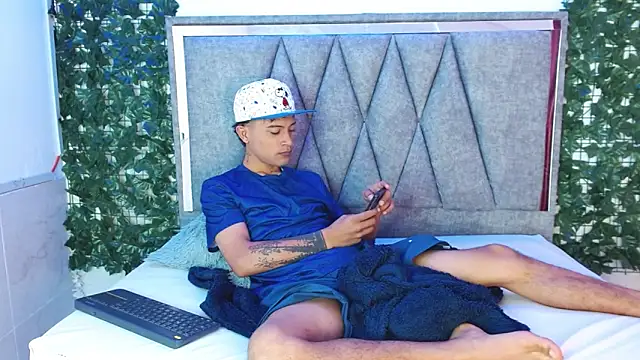 Edward Milleer online show from 12.14.24