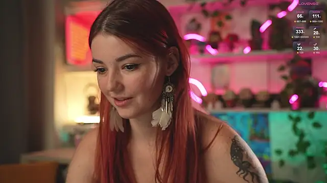 Snapshot of Charmings_054 chatting on 02.19.25 Charmings 054 online show from 02.19.25